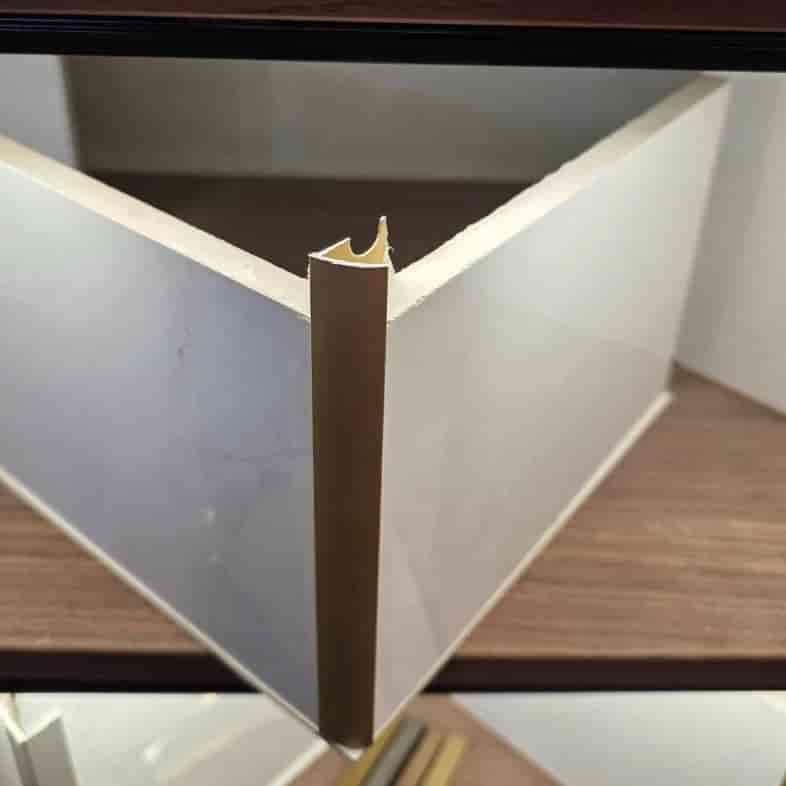 نوار کنج کاشی لبه گرد