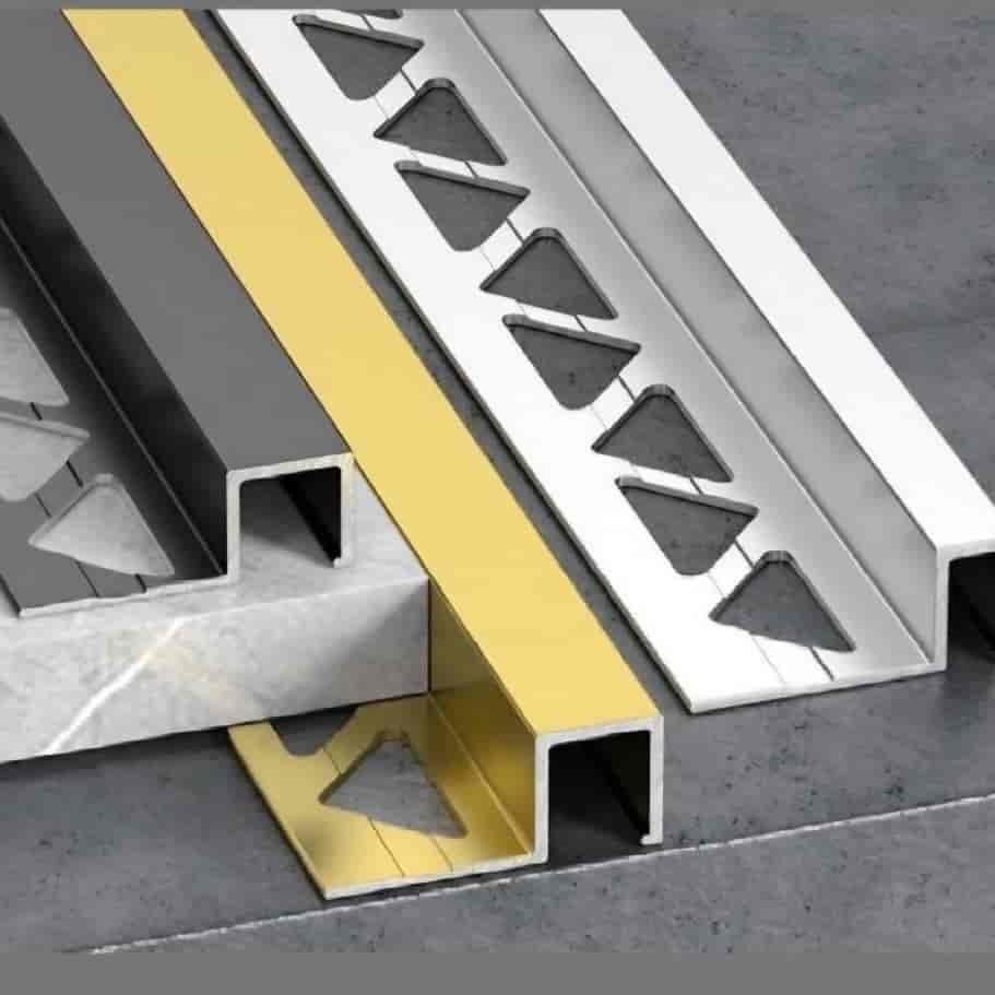 نوار کنج کاشی آلومینیومی ملاقه‌ای